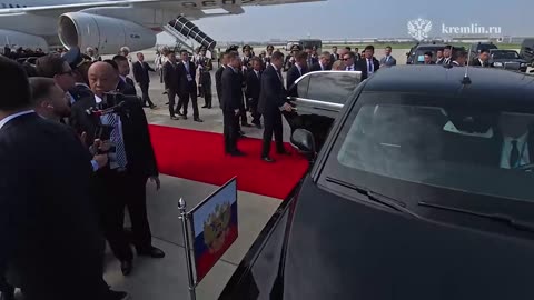 Владимир Путин прилетел в Китай