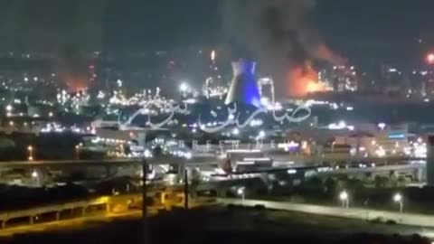 Footage showing 2 Iranian ballistic missiles impacting the Haifa Power Plant