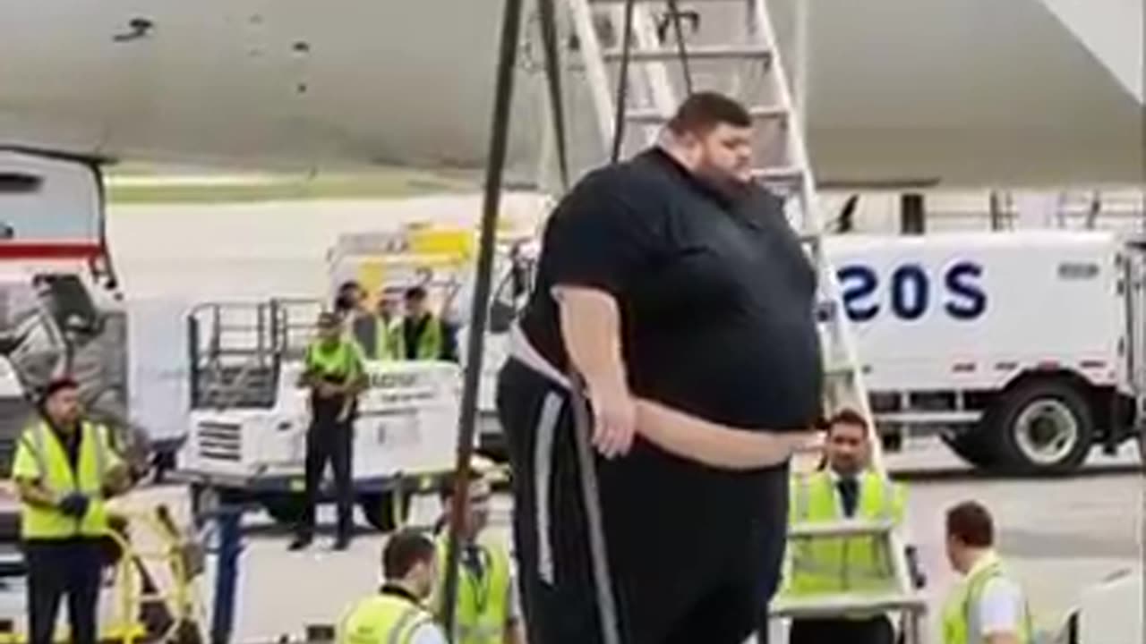 Plus-Size Passengers Must Buy 2 Seats in the US ✈️😲
