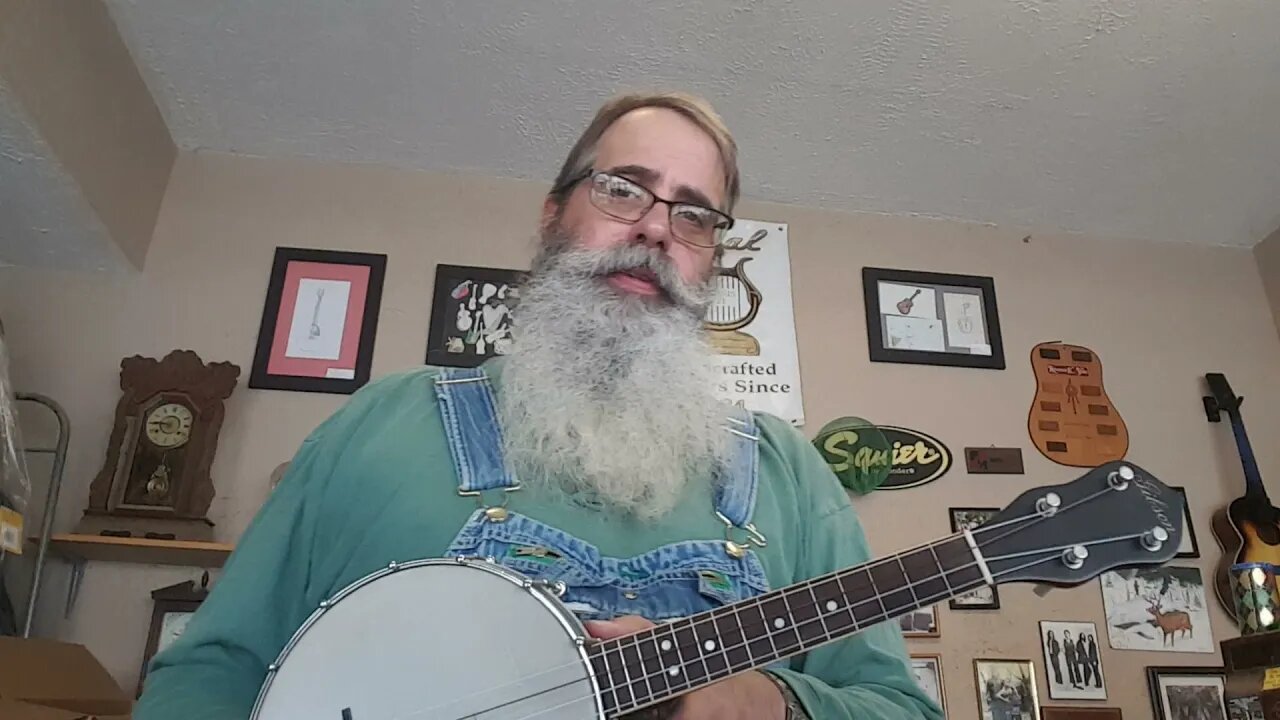 UB-2 Gibson banjo ukulele