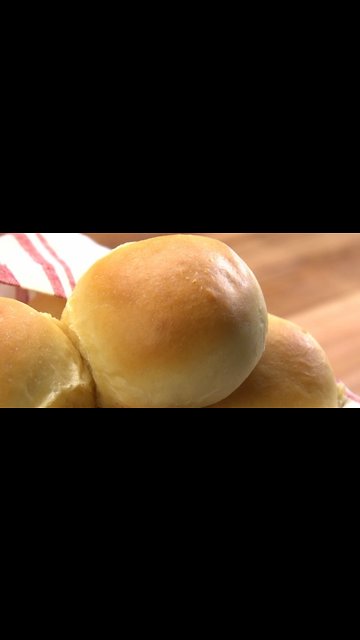 Easy Dinner Rolls