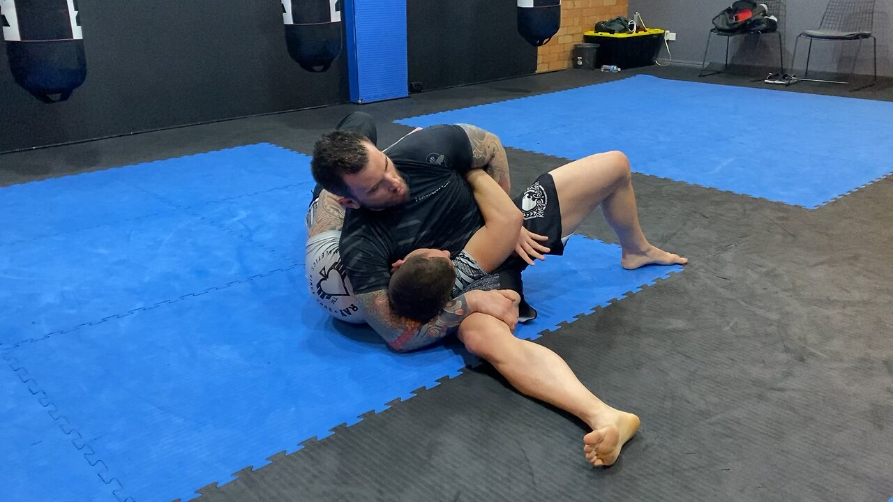 Kesa-gatme (Scalf hold) Submissions