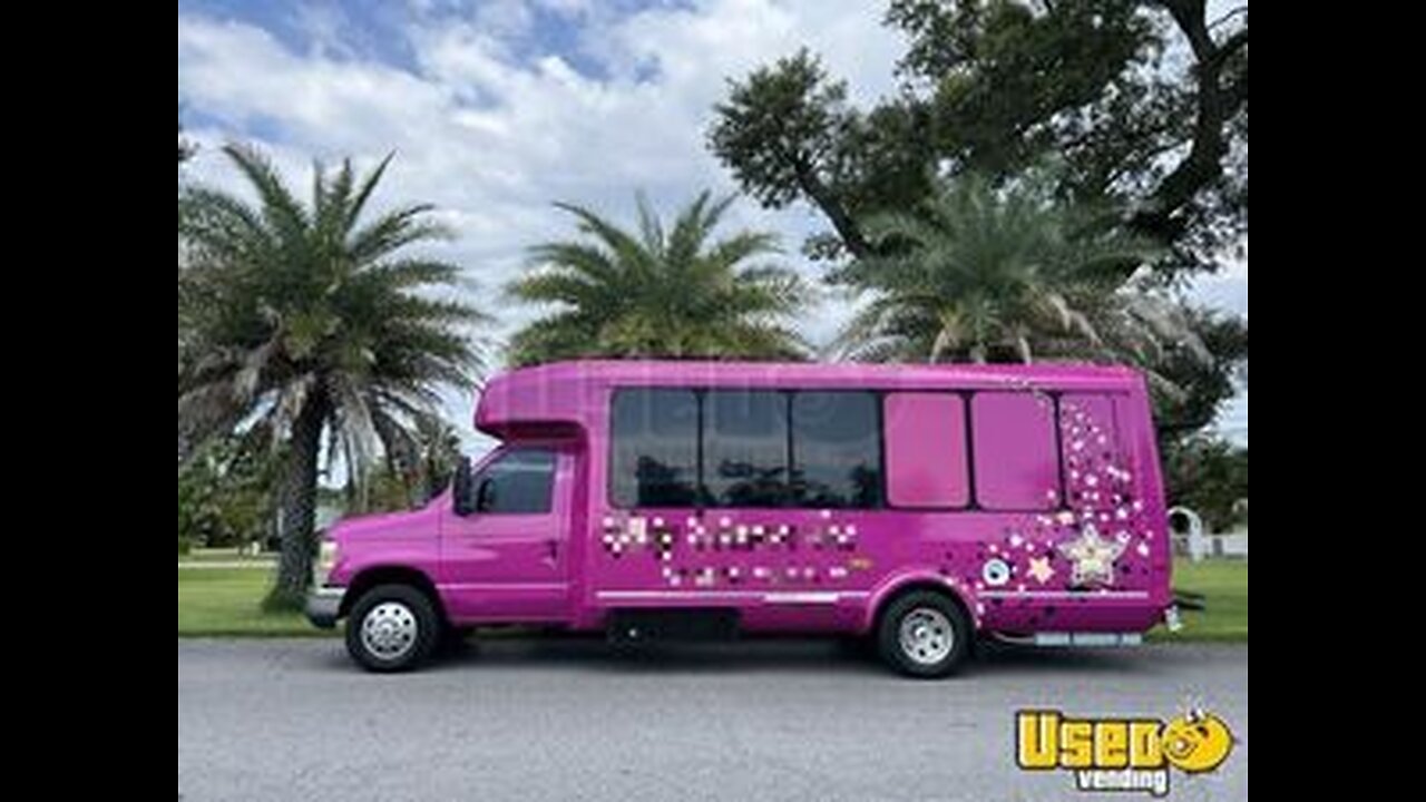 Beautifully Built - 2011 28' Ford E450 Mobile Spa Truck | Mobile Business Unit for Sale in Florida!