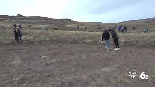 Students join Idaho Fish and Game in South Hills planting project