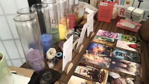DAILY TEA LIVE: IS THERE CHEMISTRY?