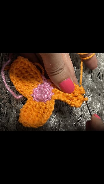 I made this beautiful flower in 10 minutes/ super easy crochet flower