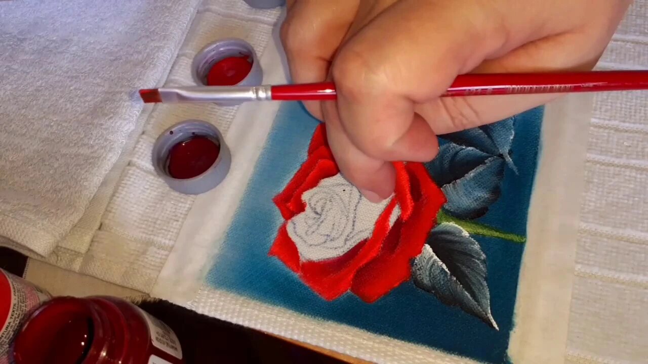Como pintar em tecido Toalha de Rosto 2
