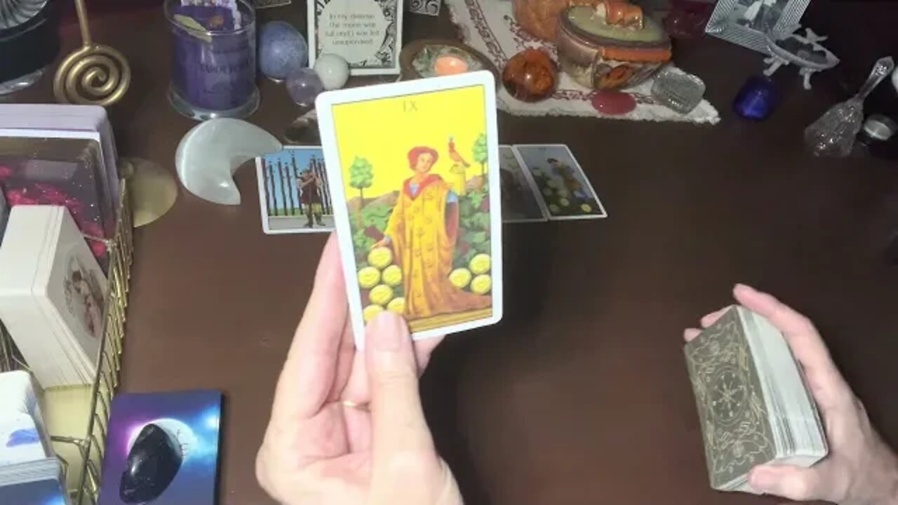 SPIRIT SPEAKS 💫 MESSAGE FROM YOUR LOVED ONE IN SPIRIT #42 spirit reading with tarot