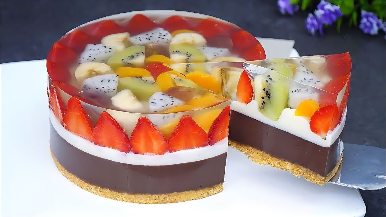 If you have milk, chocolate and fruits! create this delicious dessert @enjoyfoodhealty