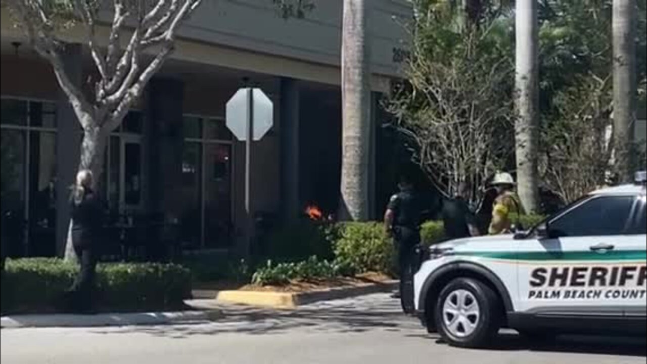 Welington TooJay's evacuated after fire