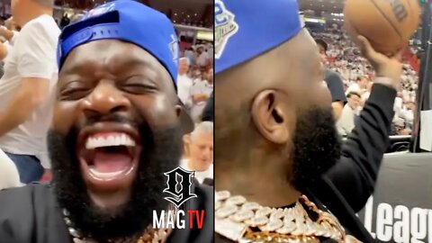 Rick Ross Grabs His 1st Rebound During Miami Heat Game! 🏀