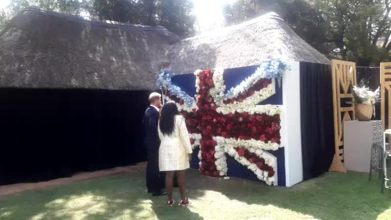 SOUTH AFRICA - Johannesburg - Royal visit of Sussex (Videos) (qsQ)