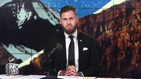 WAR ROOM (Full Show) Monday - 1/10/22