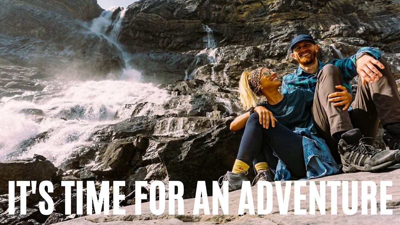9-km Waterfall Hike In Alberta Is The Perfect Date For Couples Or BFFs Who Love Nature
