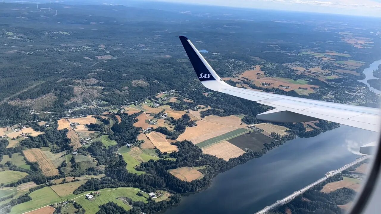 Beautiful Approach Oslo Airport Garermoen