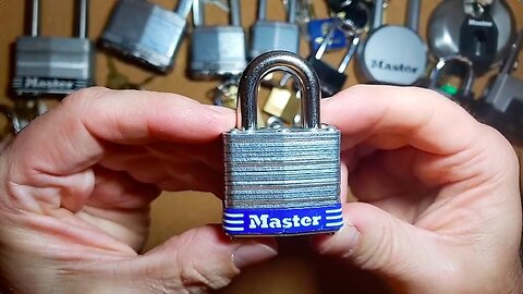 [38] Master Lock No 3 Laminated Padlock Picked Open