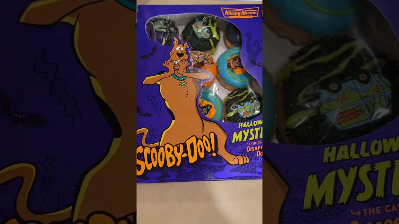 Krispy Kreme Scooby-Doo Doughnuts 🍩 Scooby snack #donuts #doughnut #scoobydoo