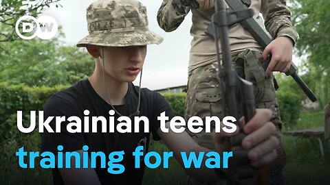 Defending your country? Military training for Ukrainian youngsters | DW News