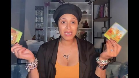 CAPRICORN!! SHARING BLESSINGS...YOURE ENERGY & TIME. SOMEONE IS SUFFERING IN SILENCE.