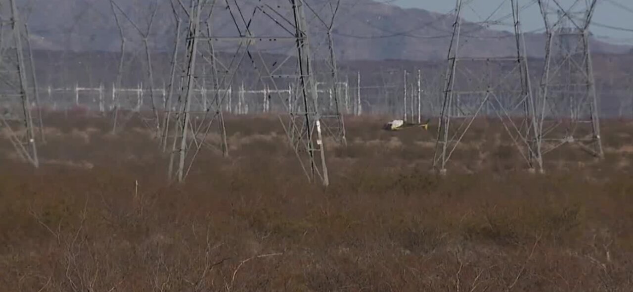 Small plane crashes in Boulder City