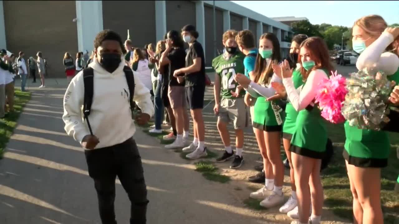 Students head back to the classroom