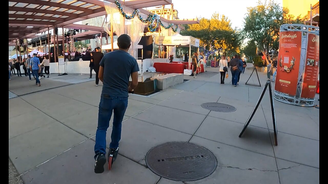 Scooter thru Scottsdazzle
