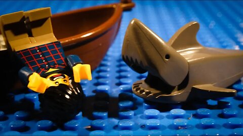LEGO Shark Attack (Stop Motion)