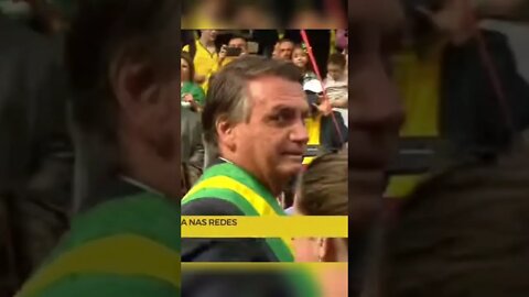 Bolsonaro chega ao desfile de 7 de Setembro