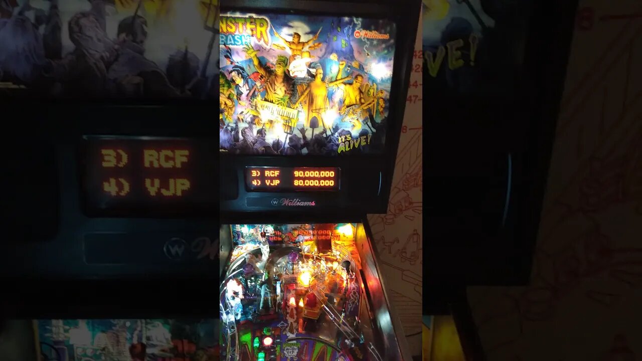 monster bash pinball machine