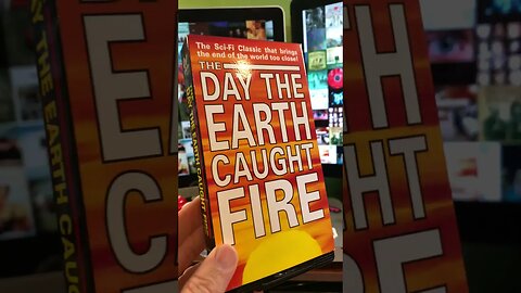 VHShorts [0220] THE DAY THE EARTH CAUGHT FIRE [#shorts #theBACarchive #theVHSinspector]