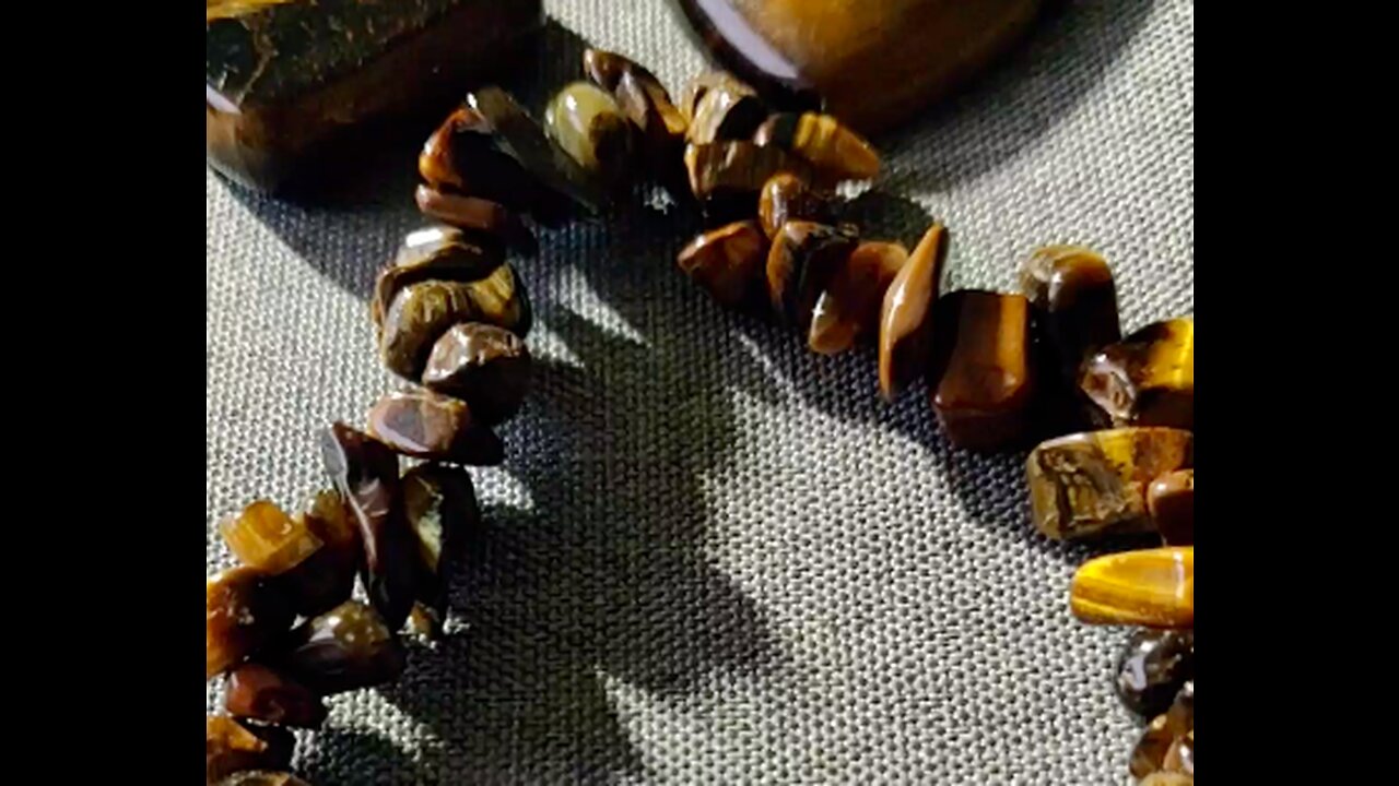 USING TIGERS EYE CRYSTAL | IN YOUR ELEMENT TV