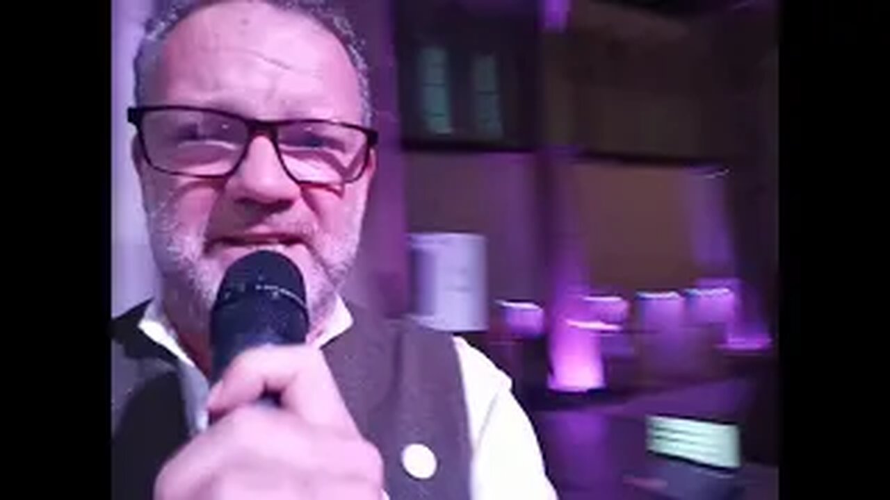 Message to US Patriots from my first Live Manchester Show - 22nd Dec 2022