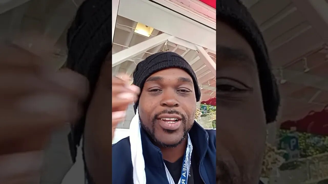 Dont bring your ex on your 1st date, that's weird.