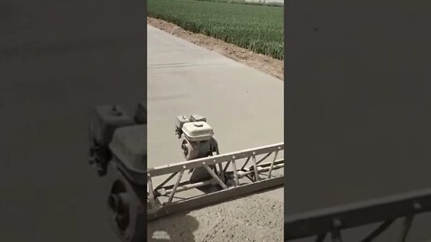 فرادة أسمنت لطريق