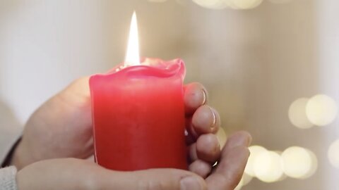 Is COVID Why Some People Can't Smell Candles?