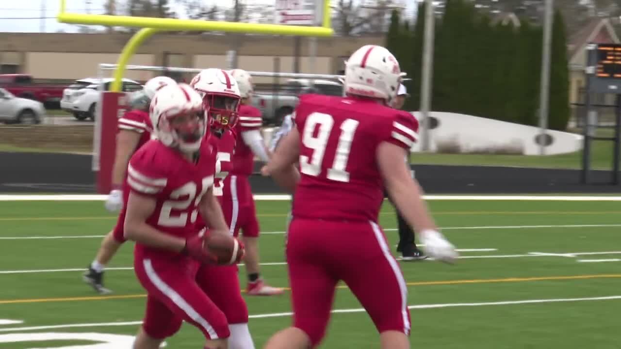 After 32 years, Ripon College head football coach Ron Ernst has 'storybook ending'