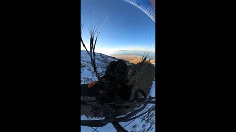 Paramotoring the ridge