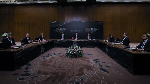 Zelensky says Ukraine ready to discuss neutrality in peace talks with Russia