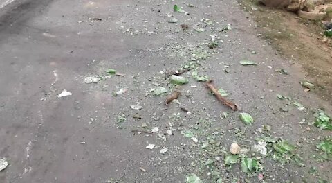 SOUTH AFRICA - Durban - Emaphephetheni community protest (Videos) (xP3)