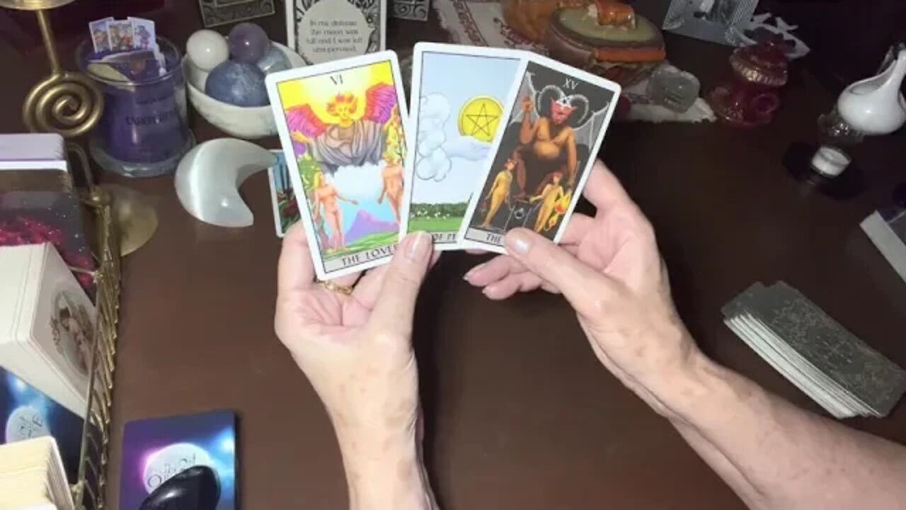 SPIRIT SPEAKS💫MESSAGE FROM YOUR LOVED ONE IN SPIRIT #76 ~ spirit reading with tarot