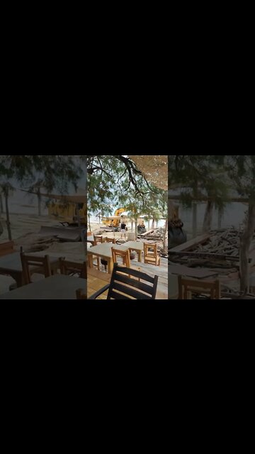 When you wake up to breakfast with the excavator#breakfast #how #tips #shorts #beach #coffee