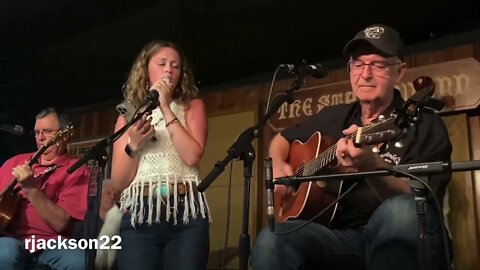 Carl Jackson Welcomes Hannah Everhart to the Station Inn, Covering "Walkin After Midnight"