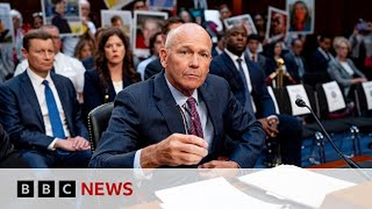 Boeing CEO apologises to crash victims'families in hearing | BBC News