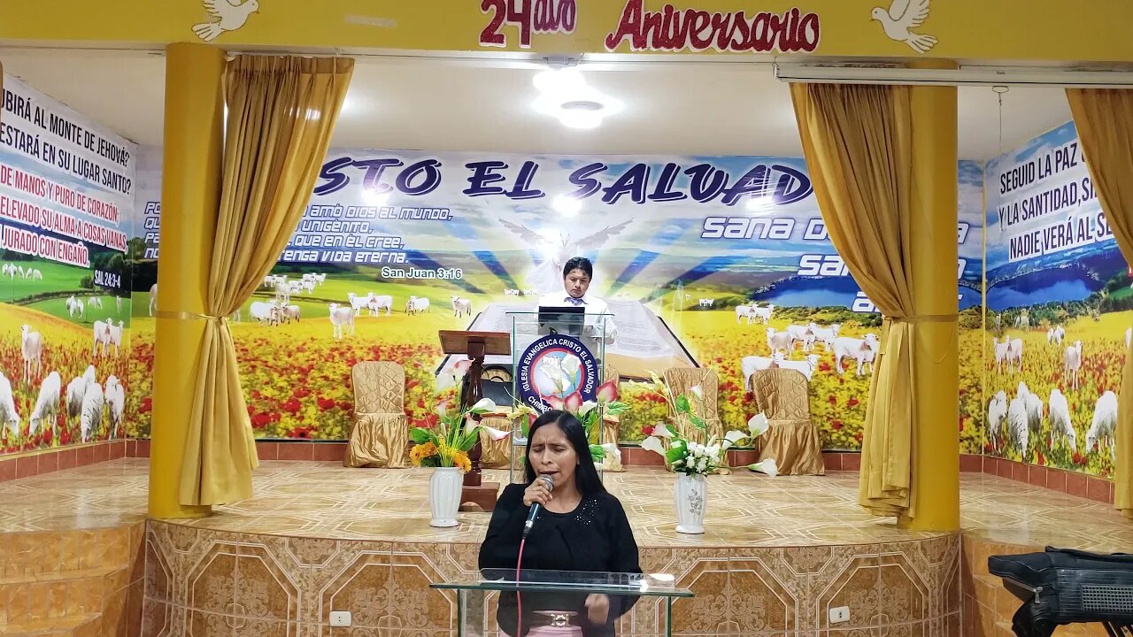 Hna Nancy Gonzales alabando a Dios - 14 Oct 2021