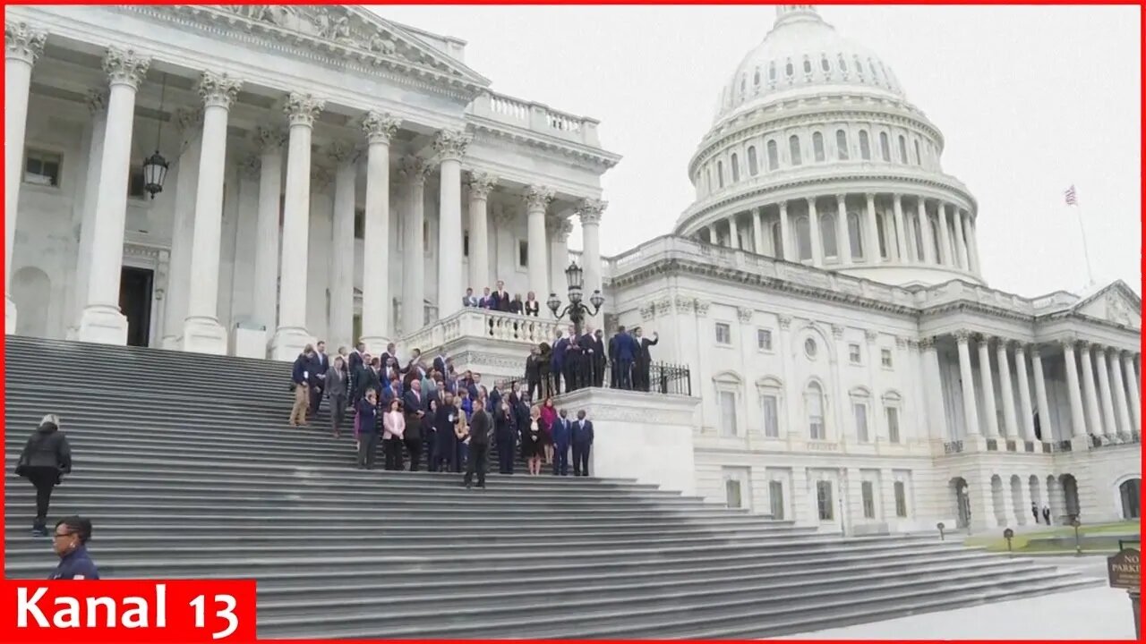 Newly elected House members gather on steps of U S Capitol