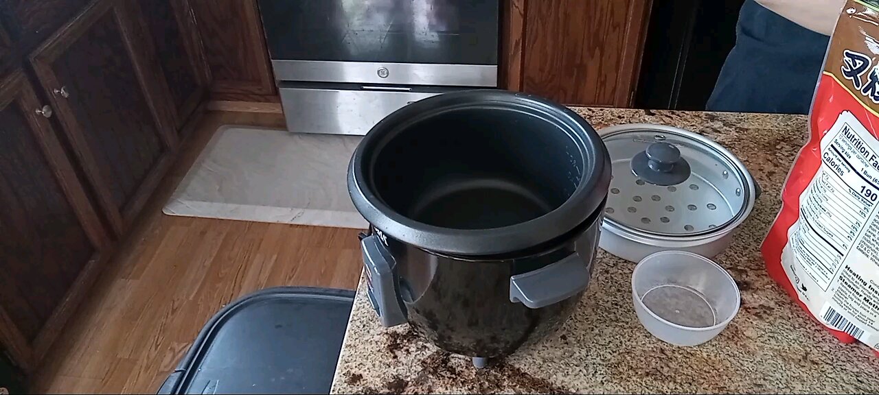 Making rice and dumplings with a rice cooker