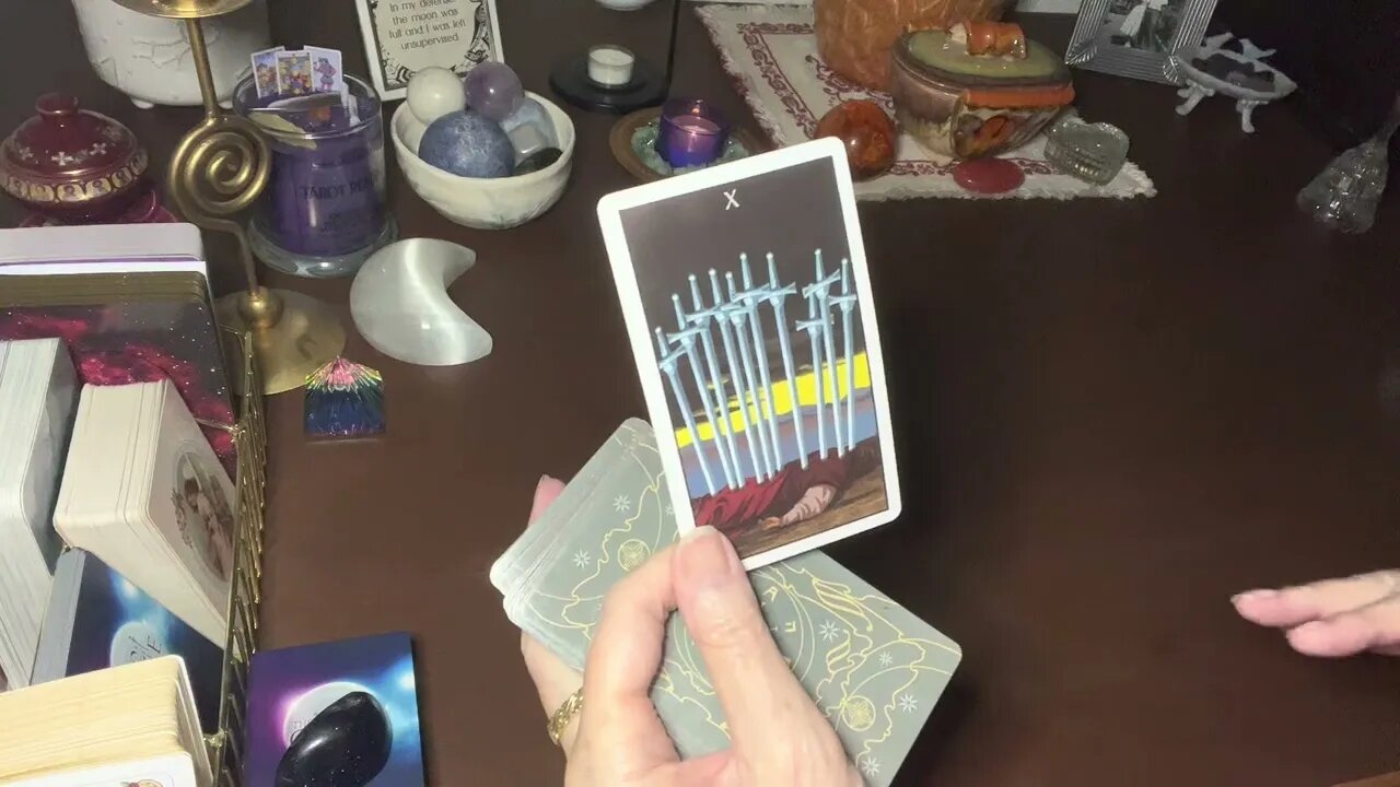 SPIRIT SPEAKS💫MESSAGE FROM YOUR LOVED ONE IN SPIRIT #81 ~ spirit reading with tarot