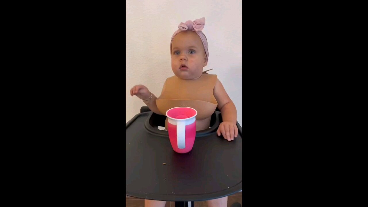 Cute baby eating her favorite food #trending #videos