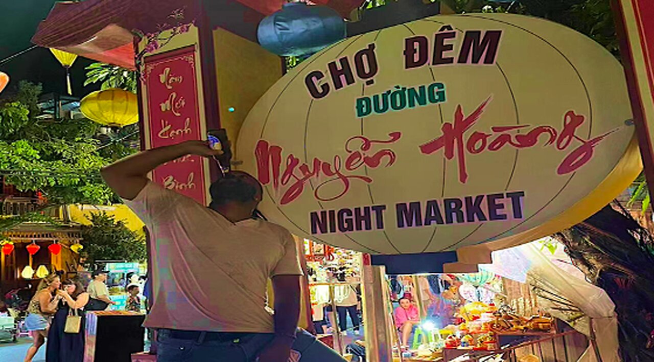 Saigon ho Chi Minh 🇻🇳 Red Light District Party Street Walking Tour