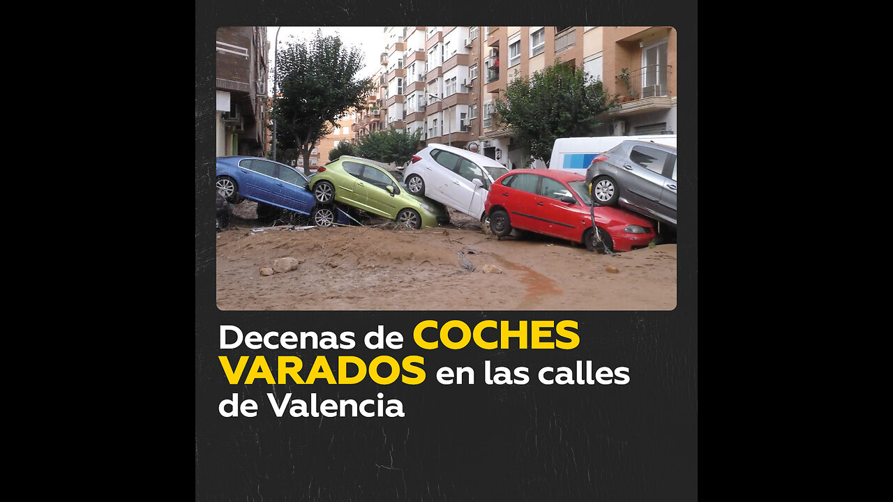 Escombros cubren las calles de Valencia tras inundaciones históricas en España